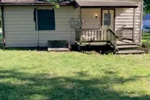307 E Chestnut St, Allerton, IL 61810 - Photo 2
