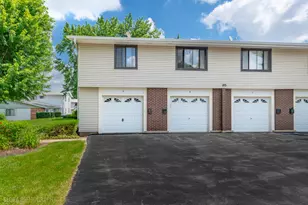 193 Duxbury Ct, Bloomingdale, IL 60108 - Photo 1