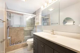 193 Duxbury Ct, Bloomingdale, IL 60108 - Photo 16