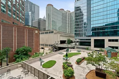 440 N McClurg Court #520, Chicago, IL 60611 - Photo 8