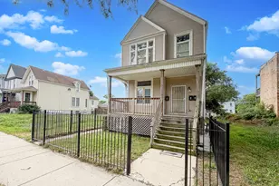 631 W 62nd St, Chicago, IL 60621 - Photo 2