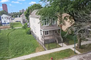 631 W 62nd St, Chicago, IL 60621 - Photo 4