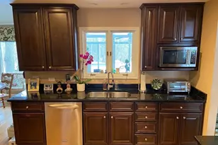 1073 W Elm St, Palatine, IL 60067 - Photo 2