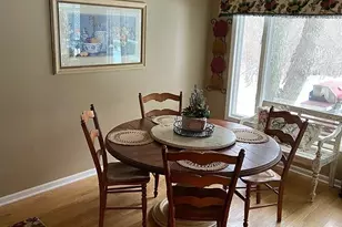 1073 W Elm St, Palatine, IL 60067 - Photo 6