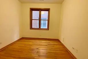 4233 N Kenmore Ave, Chicago, IL 60613 - Photo 2