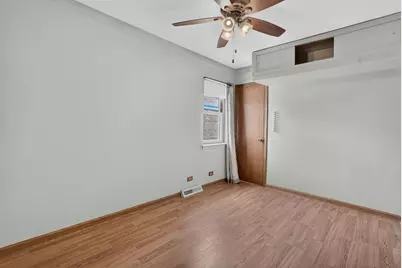 9628 S Utica Avenue, Evergreen Park, IL 60805 - Photo 16