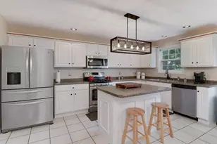 2975 Benson Ln, Normal, IL 61761 - Photo 10