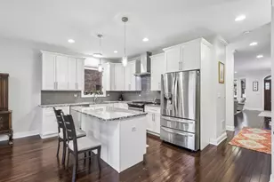2811 N 75th Ave, Elmwood Park, IL 60707 - Photo 8