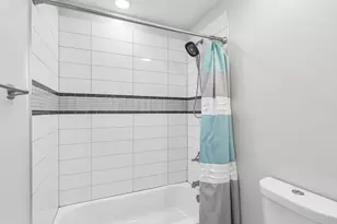 2811 N 75th Ave, Elmwood Park, IL 60707 - Photo 14
