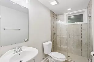 2811 N 75th Ave, Elmwood Park, IL 60707 - Photo 24