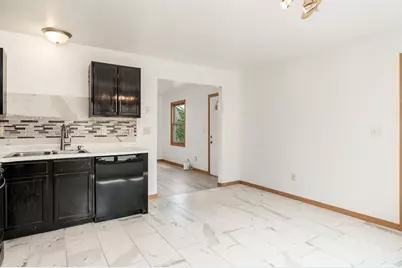 2951 16th Street, Rockford, IL 61109 - Photo 4