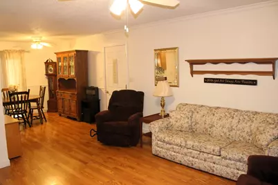 11 Bradley Court, Clifton, IL 61727 - Photo 10