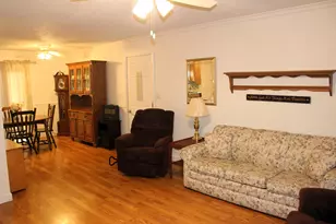 11 Bradley Ct, Clifton, IL 61727 - Photo 10
