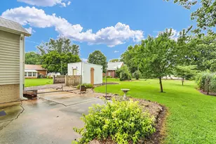 205 E South St, Mansfield, IL 61854 - Photo 32