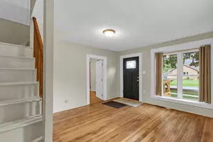 205 E South St, Mansfield, IL 61854 - Photo 8