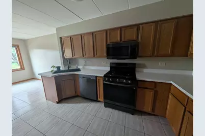 8809 S 79th Avenue #20, Hickory Hills, IL 60457 - Photo 2