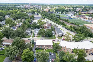 201 N President St, Wheaton, IL 60187 - Photo 28