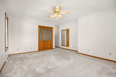 126 W Elm Street, Streator, IL 61364 - Photo 18