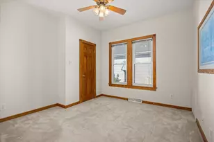 126 W Elm St, Streator, IL 61364 - Photo 16