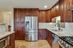 961 Cross Creek Dr N, Roselle, IL 60172 - Photo 10