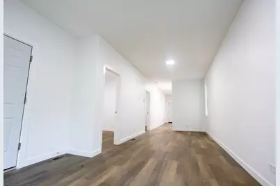 8739 S Colfax Avenue #2, Chicago, IL 60617 - Photo 4