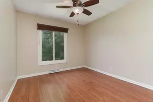19356 Nottingham Dr, Bloomington, IL 61705 - Photo 20
