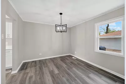 118 Indiana Street, Park Forest, IL 60466 - Photo 8