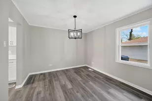 118 Indiana St, Park Forest, IL 60466 - Photo 8