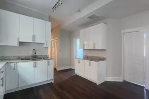 2330 W Erie St, Chicago, IL 60612 - Photo 8