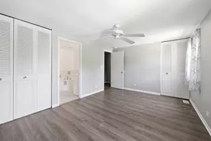 809 Bishop Ct, Schaumburg, IL 60194 - Photo 16