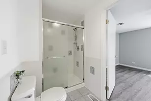 809 Bishop Ct, Schaumburg, IL 60194 - Photo 18