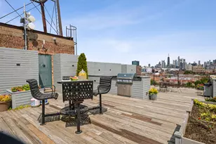 515 N Noble St, Chicago, IL 60642 - Photo 16