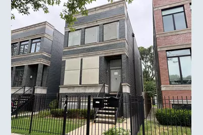 544 E 46th Place, Chicago, IL 60653 - Photo 2