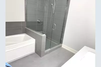 544 E 46th Place, Chicago, IL 60653 - Photo 12