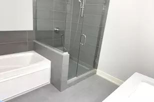 544 E 46th Pl, Chicago, IL 60653 - Photo 12
