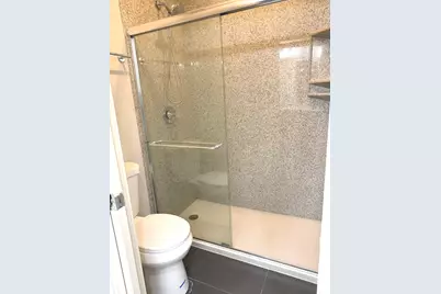 544 E 46th Place, Chicago, IL 60653 - Photo 16