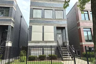 544 E 46th Pl, Chicago, IL 60653 - Photo 2