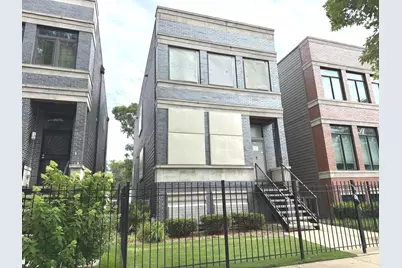 544 E 46th Place, Chicago, IL 60653 - Photo 1
