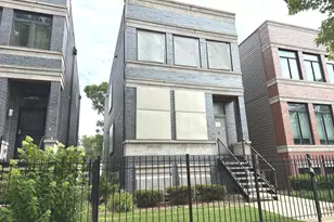 544 E 46th Pl, Chicago, IL 60653 - Photo 1