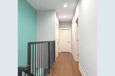 544 E 46th Place, Chicago, IL 60653 - Photo 18