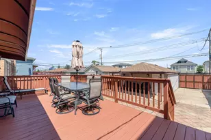 5747 S Meade Ave, Chicago, IL 60638 - Photo 4