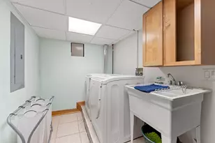 5747 S Meade Ave, Chicago, IL 60638 - Photo 28