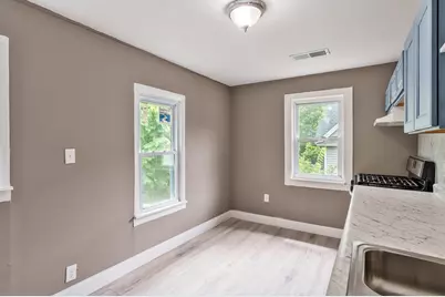 229 Forest Avenue, Rockford, IL 61101 - Photo 34
