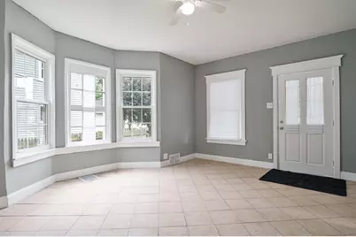 229 Forest Avenue, Rockford, IL 61101 - Photo 8