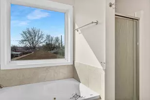 12704 S Muskegon Ave, Chicago, IL 60633 - Photo 16