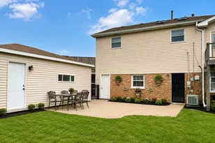 11536 S Ridgeland Ave, Worth, IL 60482 - Photo 12