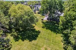 305 N Dale Ave, McHenry, IL 60050 - Photo 118