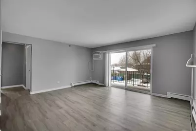 10310 Ridgeland Avenue #208, Chicago Ridge, IL 60415 - Photo 4