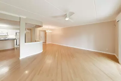 710 Creekside Drive #101, Mount Prospect, IL 60056 - Photo 8