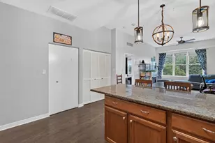 2510 W Irving Park Rd, Chicago, IL 60618 - Photo 8